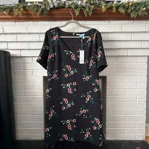 Draper James NWT Black Floral V-Neck Sheath Dress Size 14